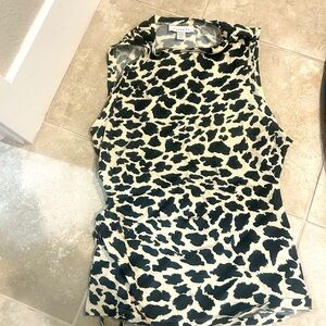 Topshop tank with open side slits